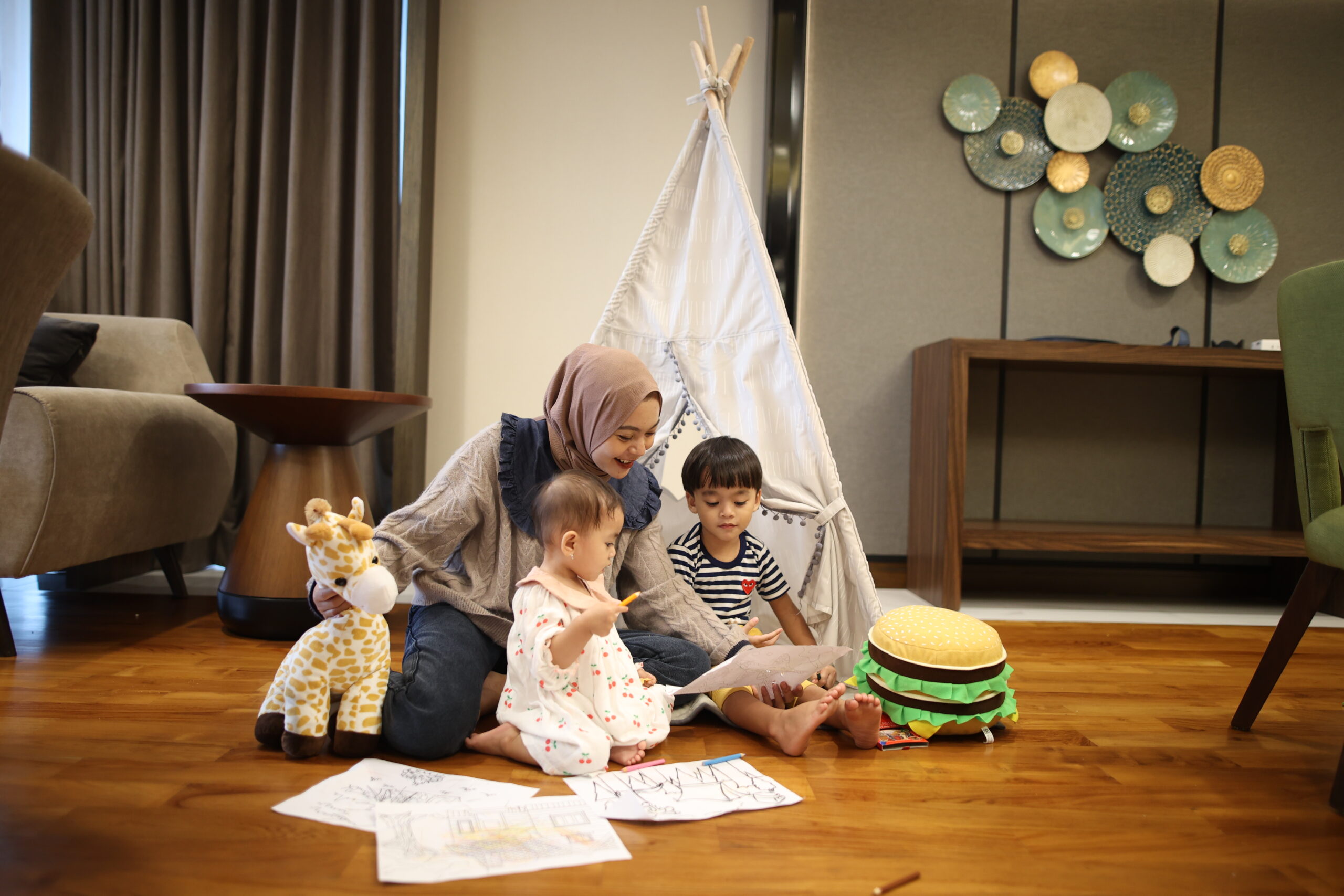 Menginap di Suite Room El Hotel Royale Bandung dengan Tenda Anak yang Seru! Bikin Anak Betah