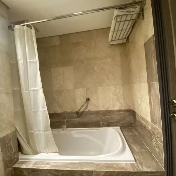 bathtub Kamar Merdeka Executive el Hotel Bandung 